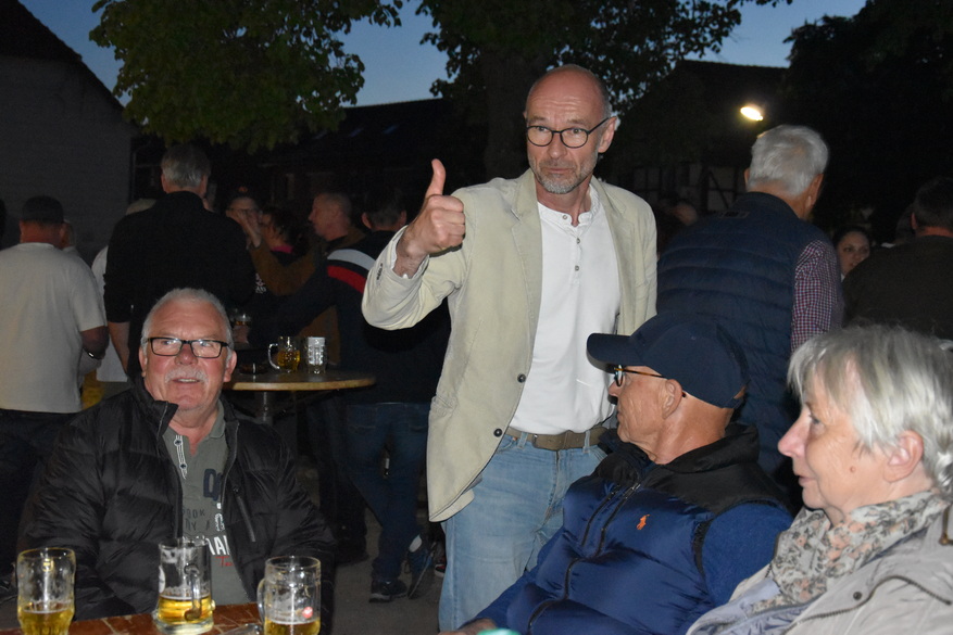 Maibaumfest 64