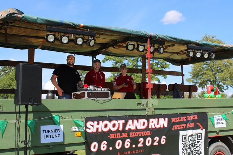2026 06 06 SHOOT AND RUN 147x