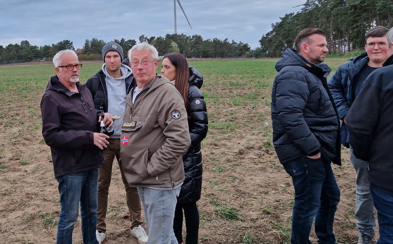 2026 04 04 Osterfeuer Bahrdorf Amiberg 090x