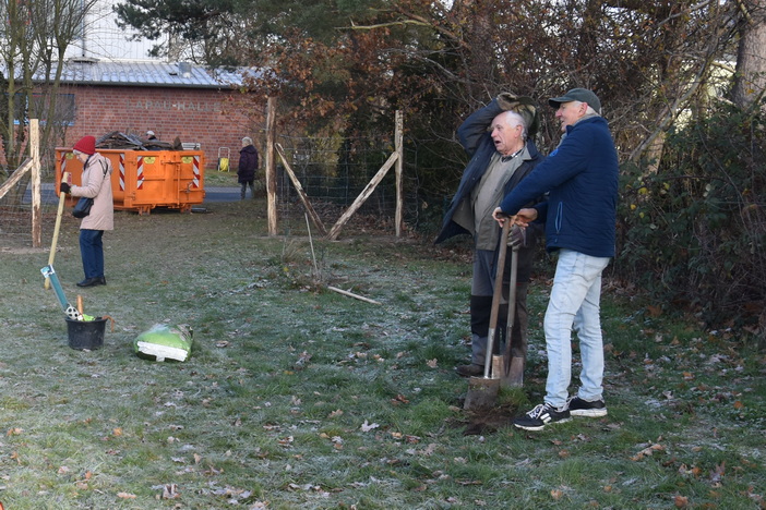 2025 11 22 Baumpflanz Challenge Internet 1x