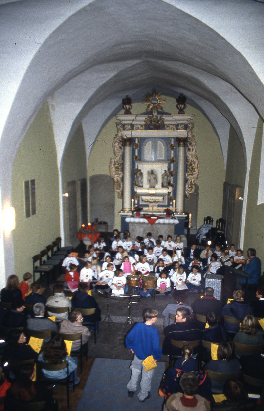 2000 Schulchor Kirche005