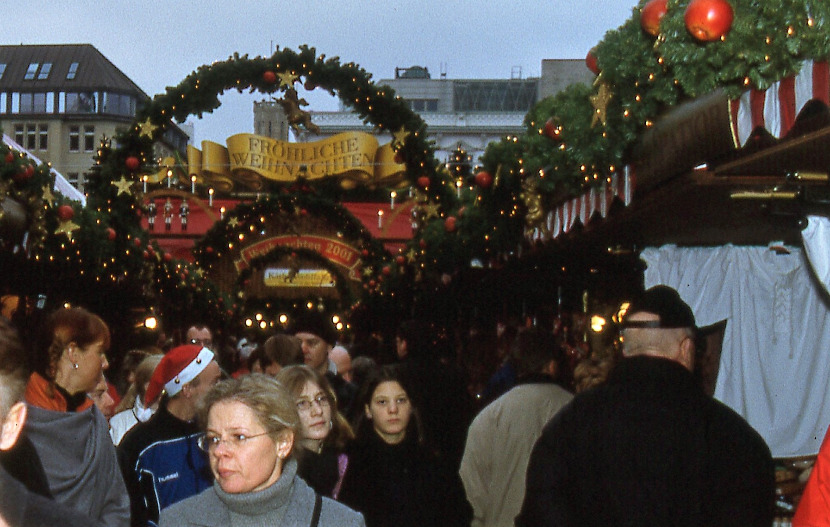 2001 12 xx Weihnachtsmarkt Hamburg001 8