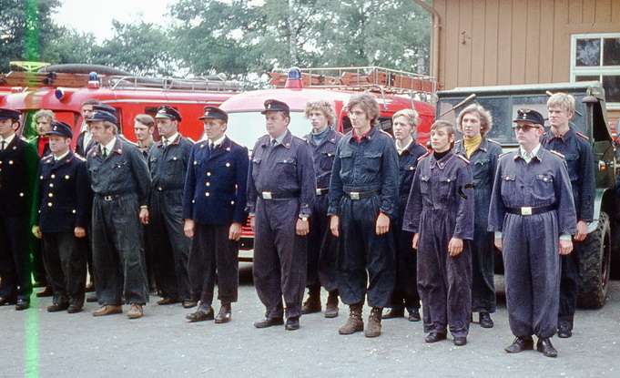 1971 xx xx Fr Feuerwehr Rickensdorf Wettkmpfe in Bahrdorf001