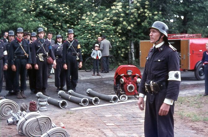 1971 xx xx Fr Feuerwehr Rickensdorf Wettkmpfe in Bahrdorf007