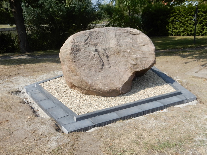 2025 12 08 Rickensdorfv Bilder Stein 16x