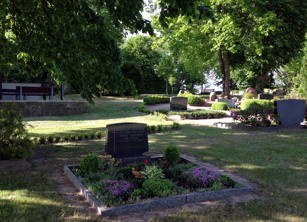 2016 Friedhof Saalsdorf 2neu