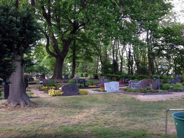 2016 Friedhof Saalsdorfneu